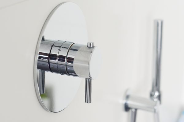 Cost of Shower Knob Replacement in Lenoir City